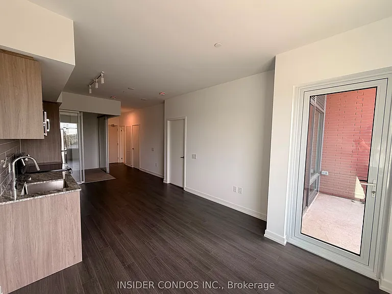 4010 Eglinton Ave W #428 — Photo 8