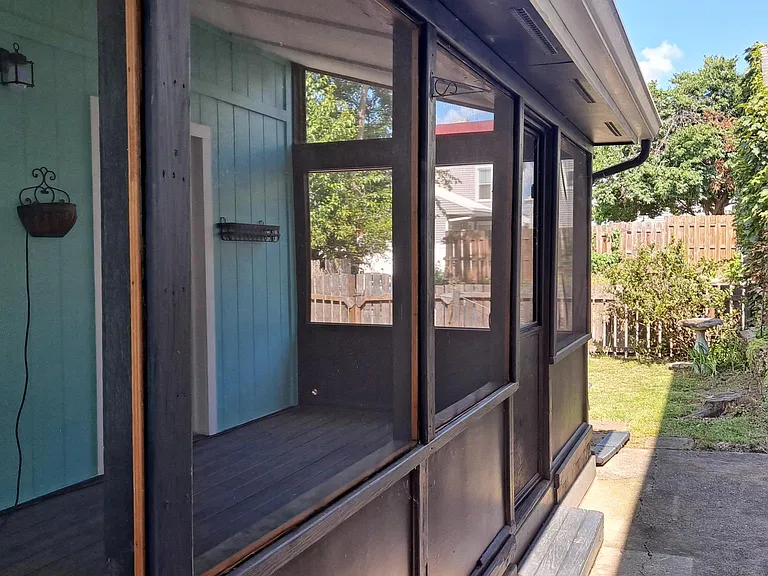 121 Foote Ave — Photo 13