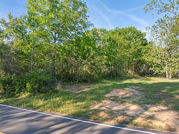 2nd image of 503 Courtney Rd