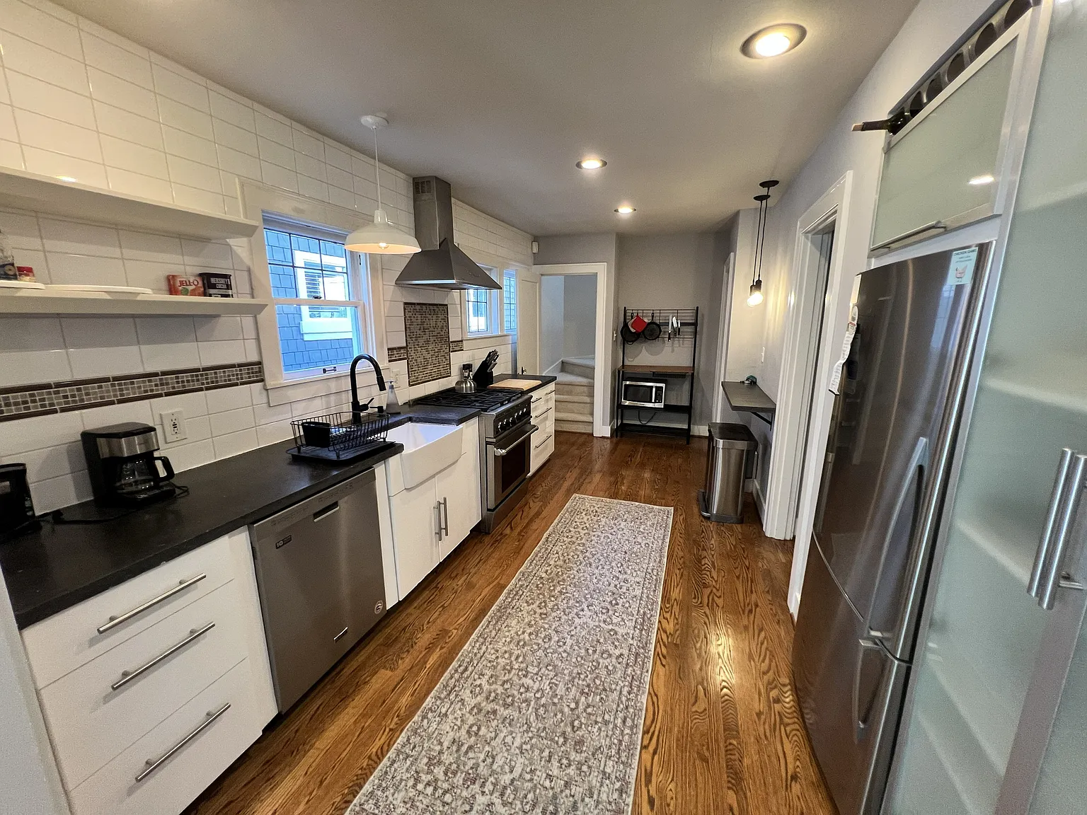 3 bed, 1560 sqft, $4,400 — Photo 4