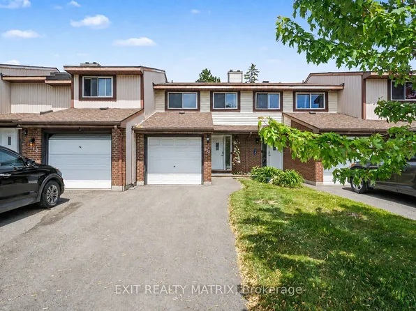 112 Castlefrank Rd, Ottawa, ON K2L 2Y8