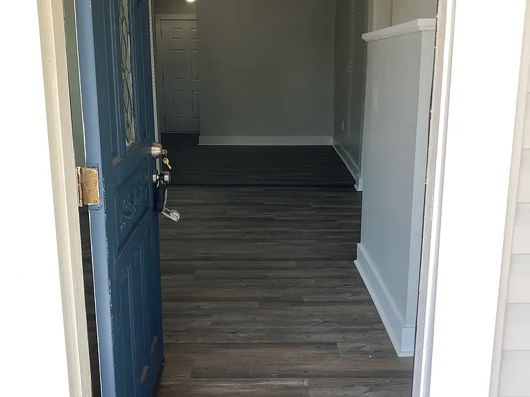 323 D St — Photo 10