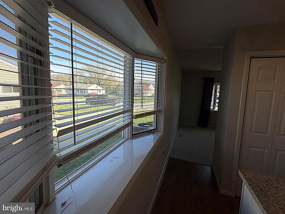 5th image of 8716 Stockwell Rd