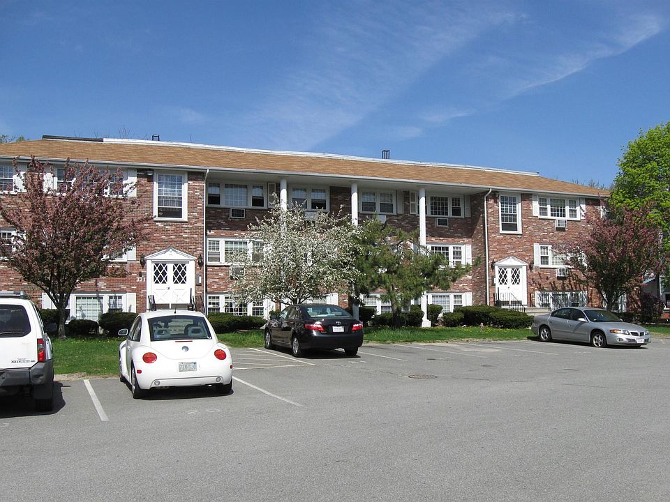 1st image of 371 Washington St APT 17
