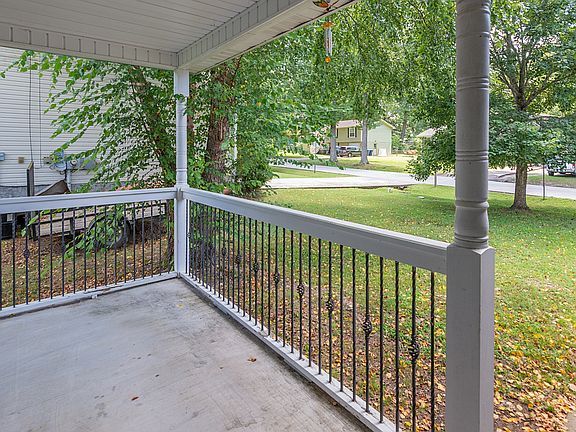 5th image of 8147 Karr St