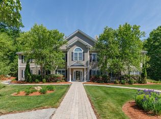 80-7 Carriage Way, Manchester, NH 03102