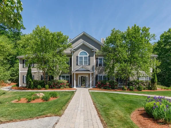 80-7 Carriage Way, Manchester, NH 03102