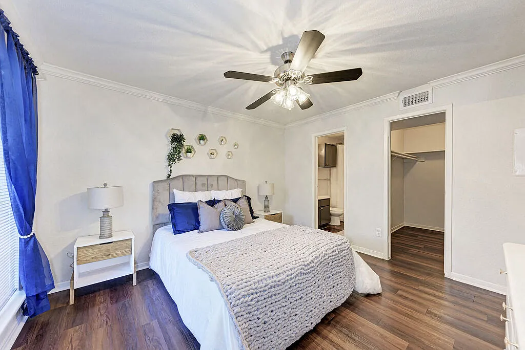 Magnolia Court Apartments — Photo 2