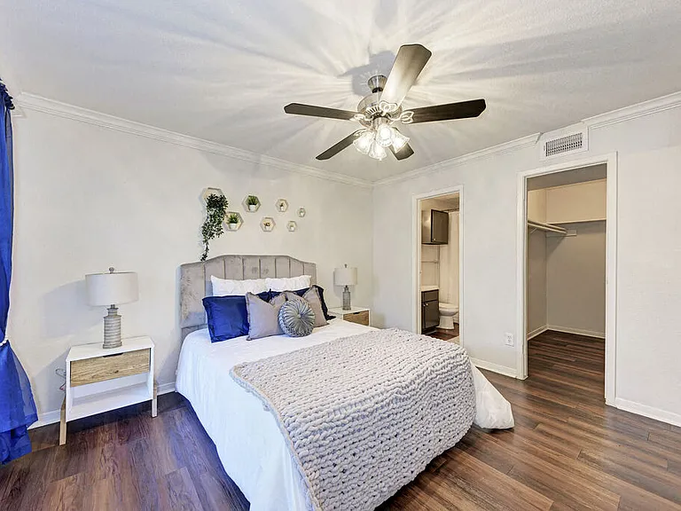 Magnolia Court Apartments — Photo 2