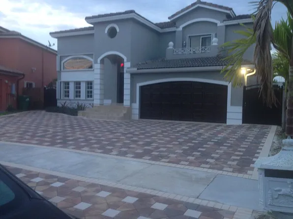 14530 SW 176th Ter, Miami, FL 33177