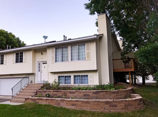 321 97th Ln NE, Blaine, MN 55434