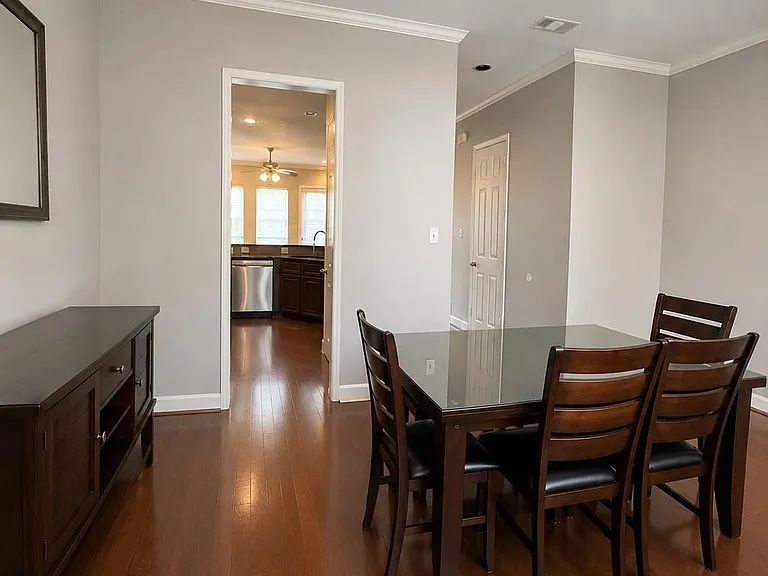 1605 W Dallas St #C — Photo 16