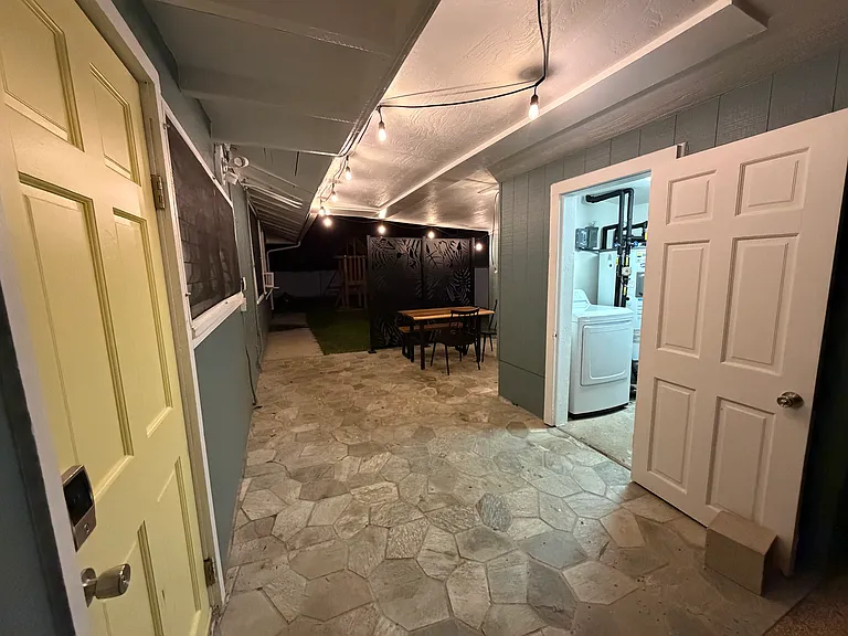 337 Kihapai St #C — Photo 12
