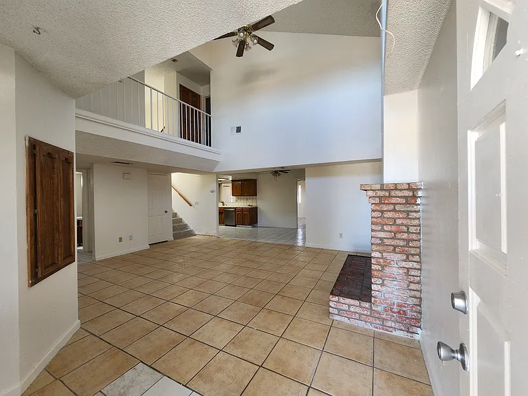 21251 Conklin Blvd — Photo 6
