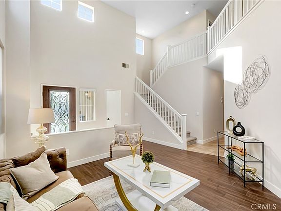 2nd image of 6988 Edinburgh Pl