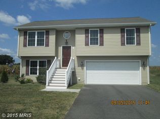 7 Ridgeway Dr, Ridgely, MD 21660