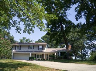 1918 Devon Dr, Springfield, OH 45503