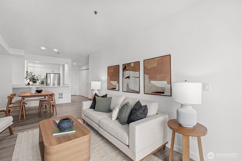 4th image of 701 Galer Street #505