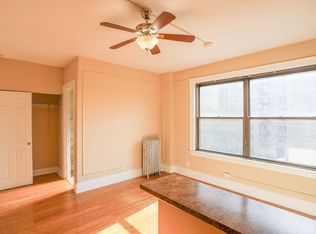 5320 S Cornell Ave #406, Chicago, IL 60615