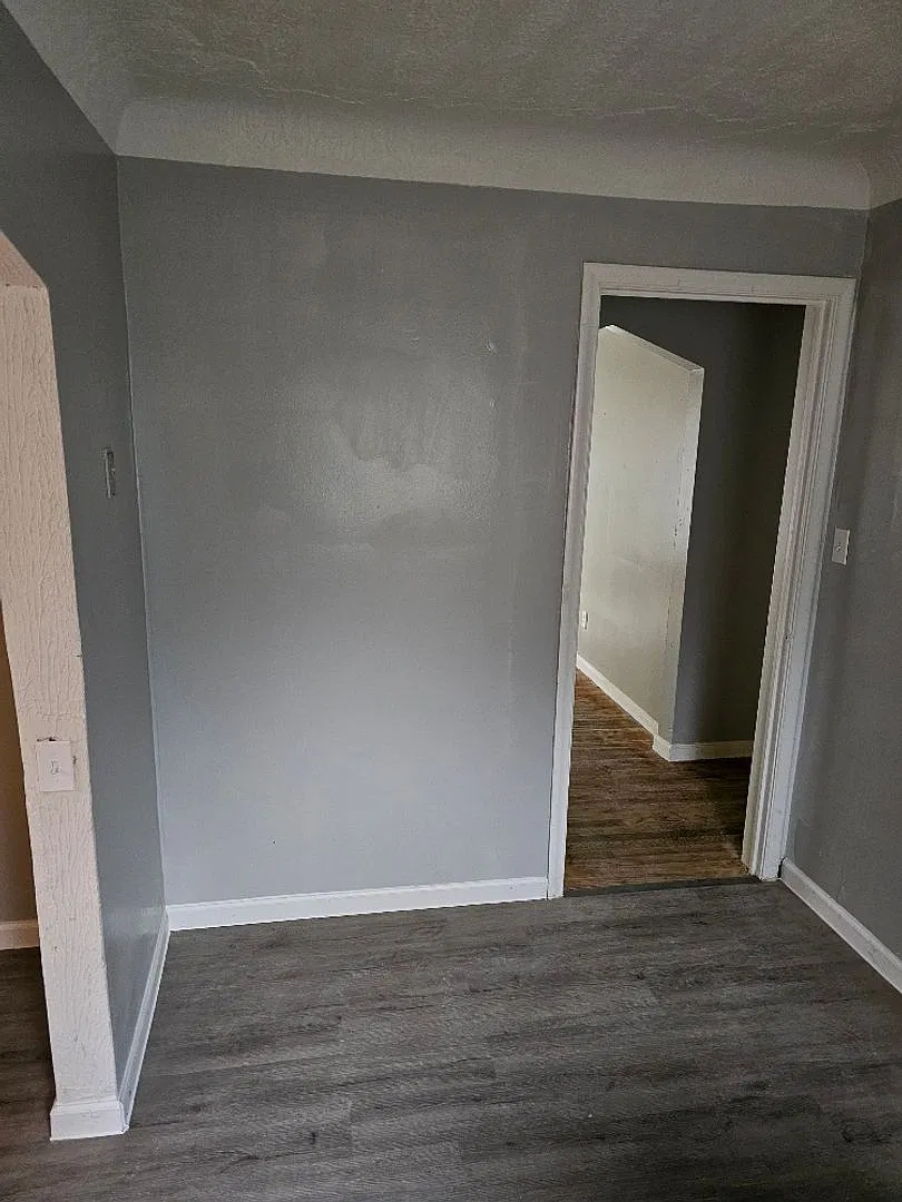 19762 Avon- 3 Beds & 1 Bath For Rent! — Photo 3