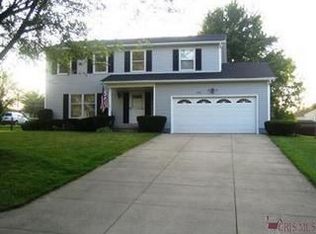 3268 Longwood Dr, Barberton, OH 44203