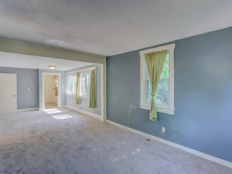 421 E Saint Vrain St — Photo 34