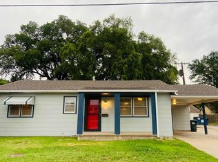 218 W 6th St, Halstead, KS 67056