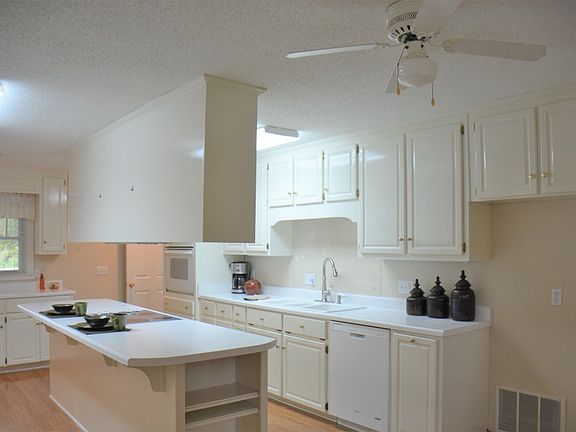 5th image of 1278 Highland Dr