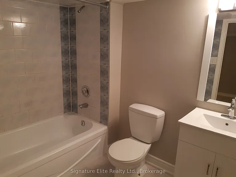 239 Lambton Ave #BASEMENT — Photo 12