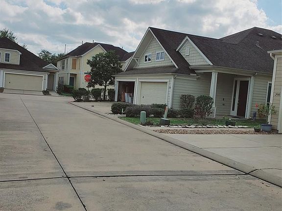 2nd image of 2926 Hebert Trail Dr
