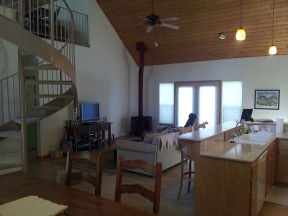 Great open floorplan.