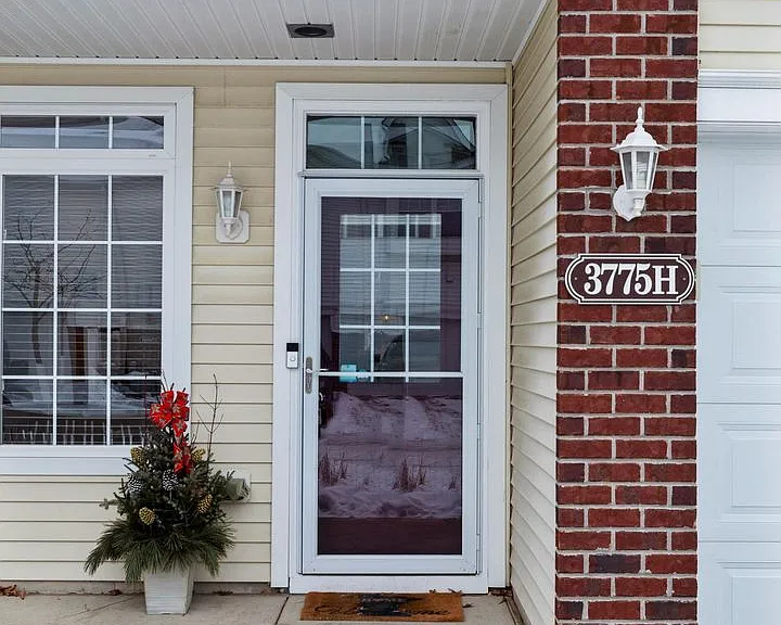 3775 Hazel Trl #H — Photo 31