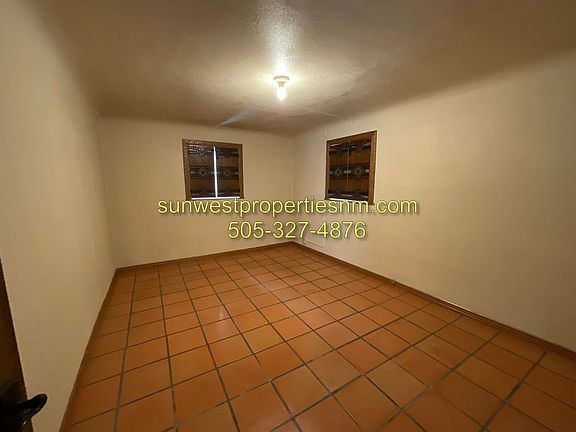 5th image of 206 S Commercial Ave