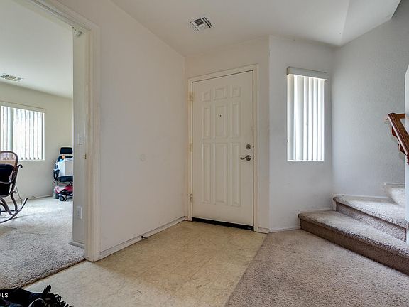 5th image of 294 W Jersey Way