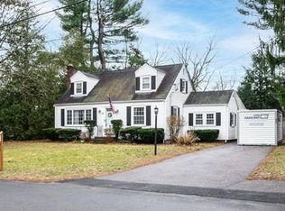 28 William St, Walpole, MA 02081