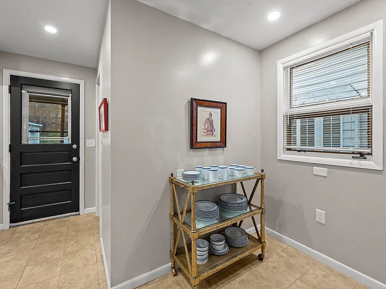 2277 S Overlook Rd — Photo 17