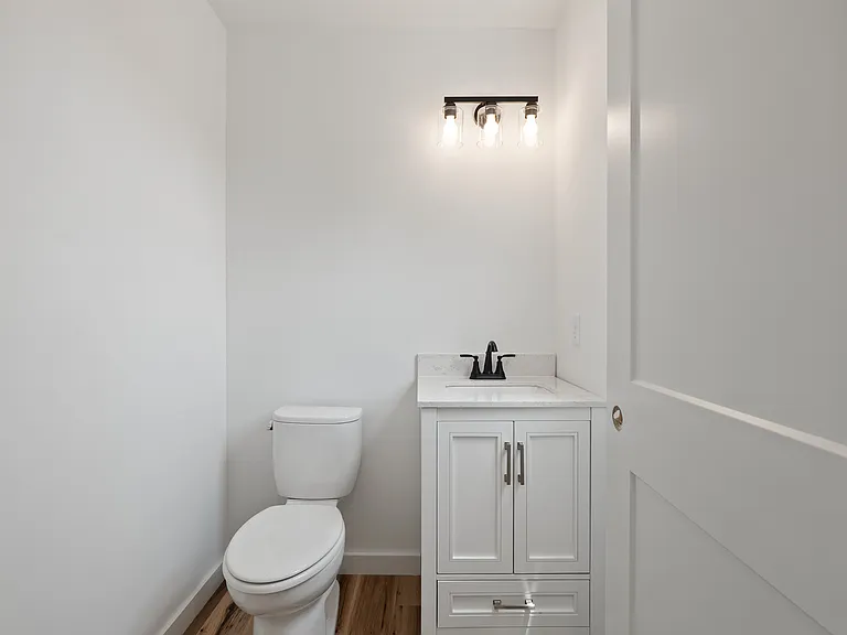 726 Belleaire Ave — Photo 12