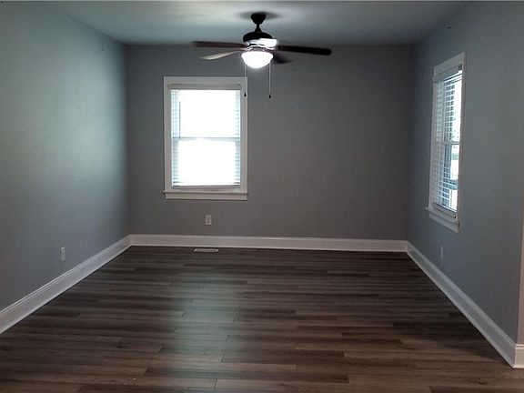 4th image of 2709 Evergreen Dr