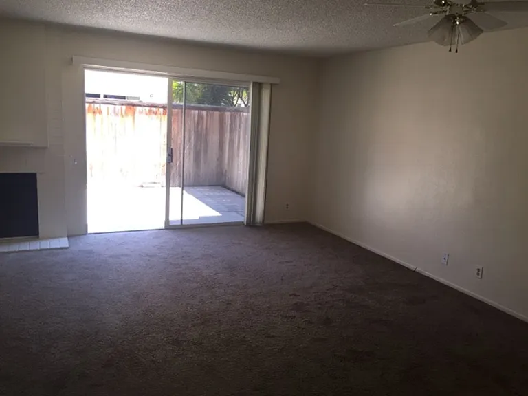 3651 Caminito Carmel Lndg — Photo 4