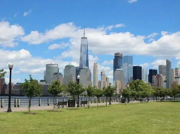 20 West 49th Street image 24 of 26