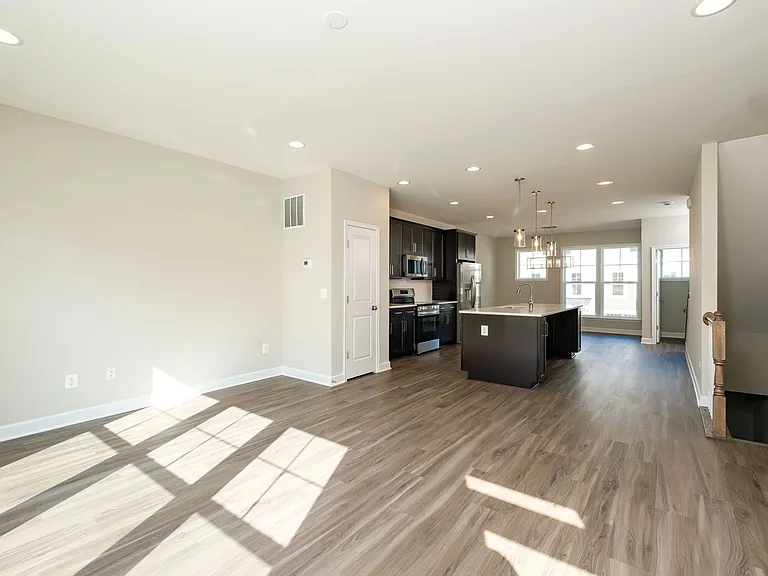 3487 Monterey Dr — Photo 4