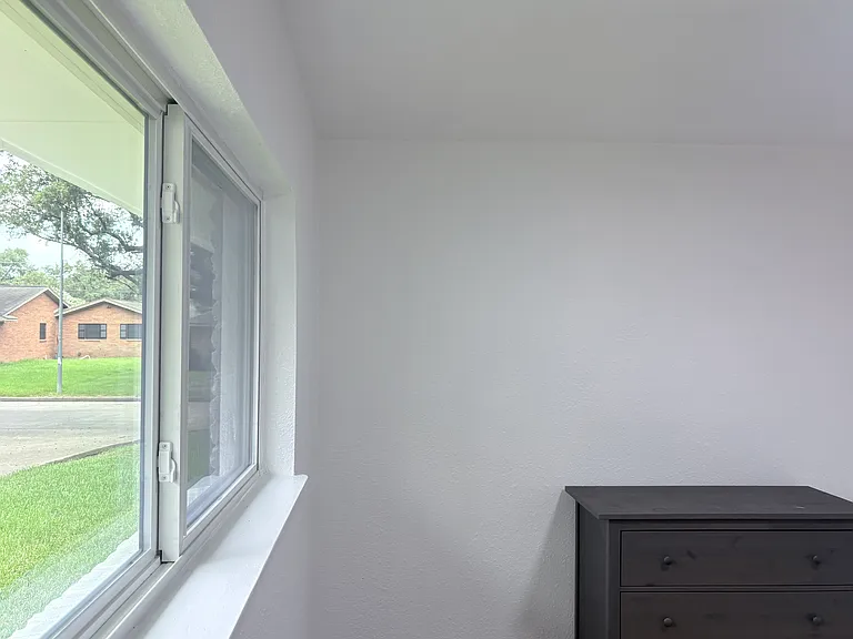 704 Fleetwood St — Photo 28
