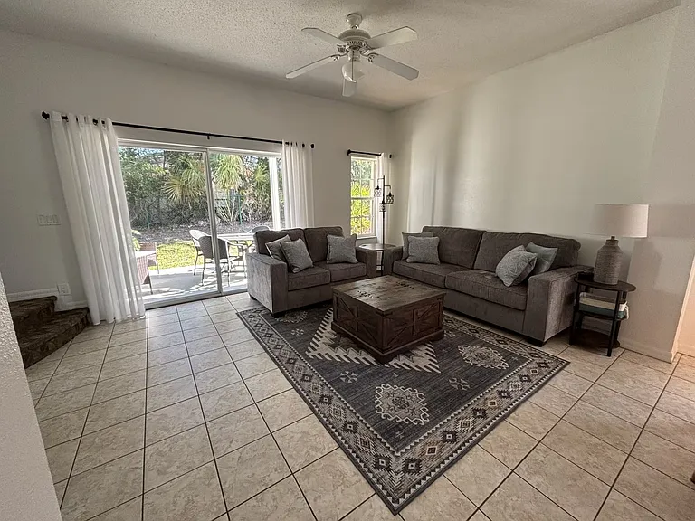 1037 Park Ridge Cir — Photo 26
