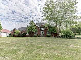 5021 Pasafino Ct, Louisville, KY 40299