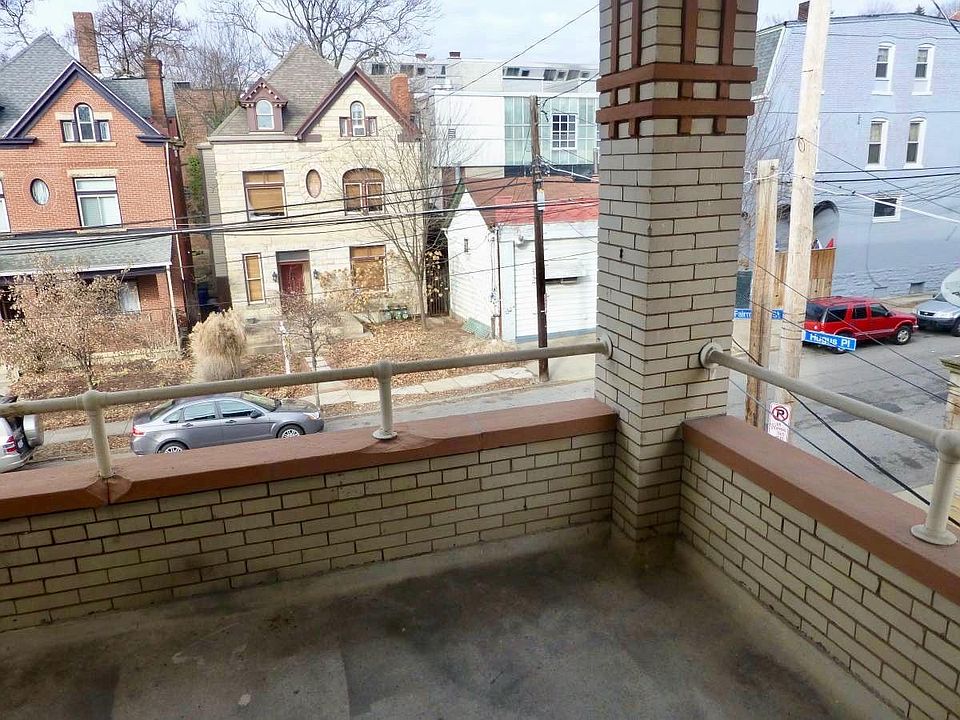 2nd image of 113 S Fairmount St #2
