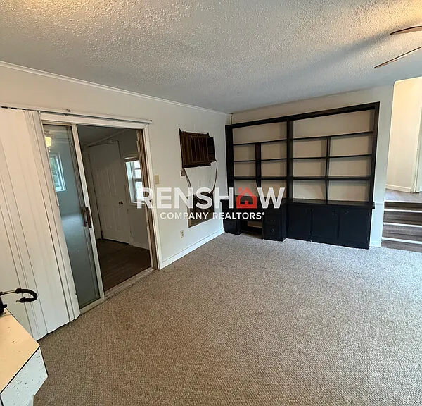 450 Bedwell St — Photo 10