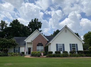 2110 Pemberton Point NE, Buford, GA 30519