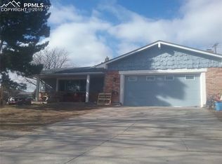 1402 Wynkoop Dr, Colorado Springs, CO 80909