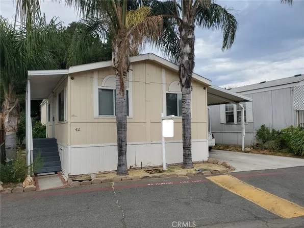 23450 Newhall Ave Space 42, Newhall, CA 91321