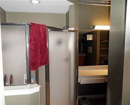 1st image of 800 Peachtree St NE APT 1102